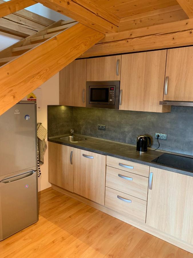 Apartman Mezi Kopci - Mid Hills Apartment Roudnice Екстериор снимка