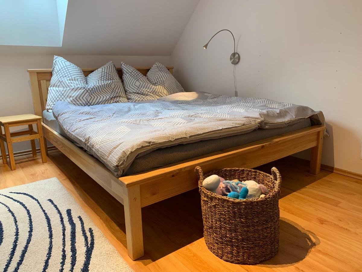 Apartman Mezi Kopci - Mid Hills Apartment Roudnice Екстериор снимка